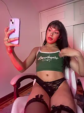 Snapshot of DollCamila chatting on April 2026 02:26:01 PM DollCamila online show from April 2026 02:26:01 PM