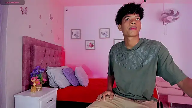 Snapshot of Jack_Rusel chatting on February 2026 03:35:01 AM Jack Rusel online show from February 2026 03:35:01 AM