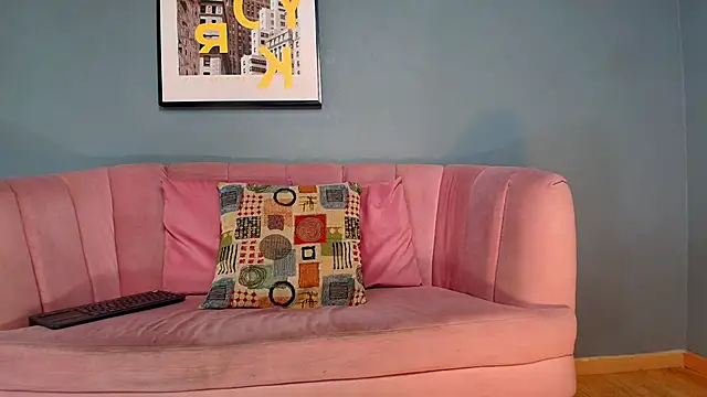 Snapshot of Vans_Ross chatting on February 2026 07:18:01 PM Vans Ross online show from February 2026 07:18:01 PM