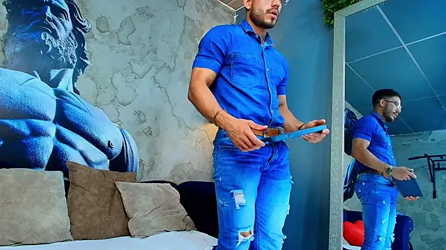 Snapshot of Vans_Ross chatting on February 2026 07:21:02 PM Vans Ross online show from February 2026 07:21:02 PM