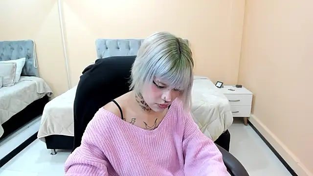 Bela Craxkerr online show from March 2026 12:52:01 PM