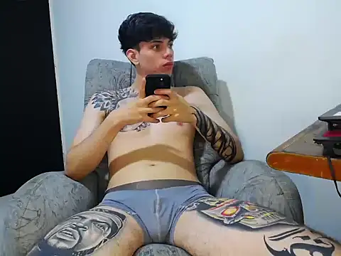 Snapshot of Joshh_miller chatting on April 2026 05:29:02 AM Joshh miller online show from April 2026 05:29:02 AM