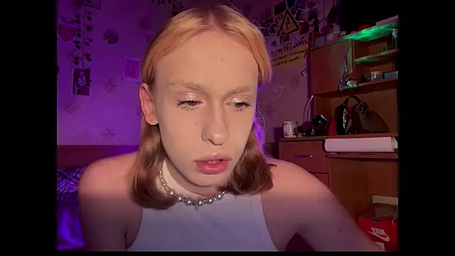 Snapshot of miss_barbie111 chatting on January 2026 05:44:02 AM miss barbie111 online show from January 2026 05:44:02 AM