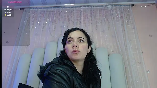 Snapshot of RoseConor_ chatting on February 2026 03:12:01 AM RoseConor online show from February 2026 03:12:01 AM