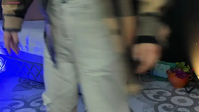 Noaah25  online show from February 2026 03:28:02 AM