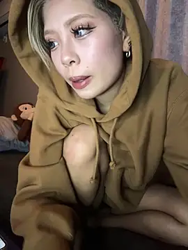 BADBITCHISAKI online show from March 2026 02:33:02 PM