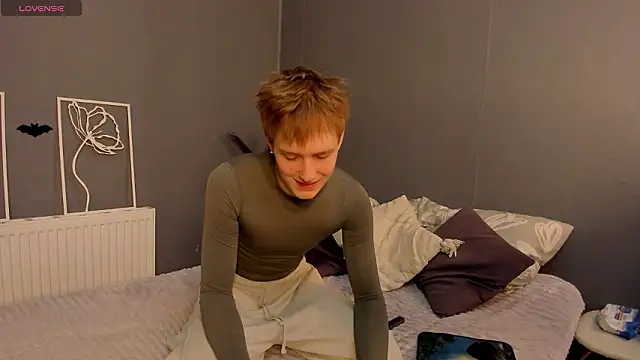 Kai Milller online show from March 2026 07:52:01 PM