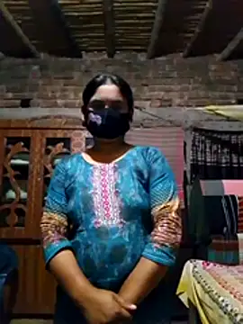 Snapshot of Hot_Sweeti chatting on February 2026 01:31:02 PM Hot Sweeti online show from February 2026 01:31:02 PM