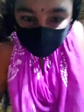 Hot Sweeti online show from June 2026 05:52:02 AM