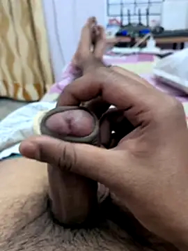 Hornyksg online show from February 2026 06:14:01 PM