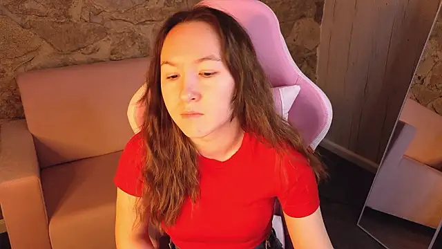 Snapshot of SindieStorm chatting on February 2026 01:34:01 AM SindieStorm online show from February 2026 01:34:01 AM