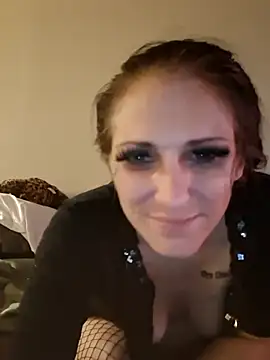 LadySn0w26 online show from April 2026 03:02:01 AM