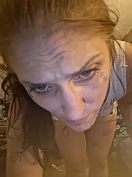 LadySn0w26 online show from April 2026 01:52:02 AM