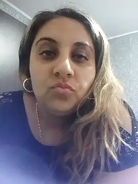 Snapshot of AntoAntonianna chatting on January 2026 07:45:01 AM AntoAntonianna online show from January 2026 07:45:01 AM