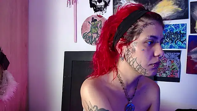 Snapshot of MelisaVelvet chatting on February 2026 08:07:01 PM MelisaVelvet online show from February 2026 08:07:01 PM