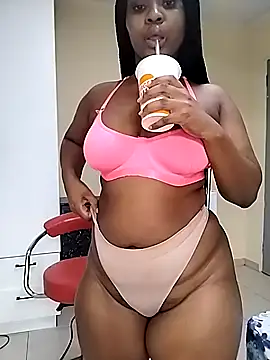 Snapshot of LUNAARXO1 chatting on January 2026 02:21:01 PM LUNAARXO1 online show from January 2026 02:21:01 PM