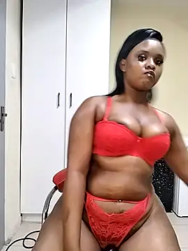 Snapshot of LUNAARXO1 chatting on February 2026 10:37:01 PM LUNAARXO1 online show from February 2026 10:37:01 PM