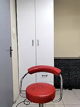 LUNAARXO1 online show from April 2026 10:13:01 AM