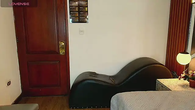 Ambarross  online show from June 2026 02:06:02 PM