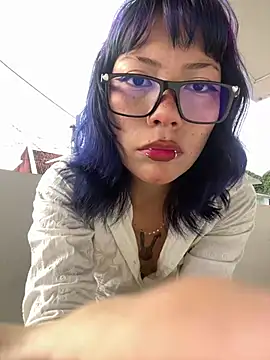 Snapshot of Namii_cute chatting on January 2026 12:09:02 PM Namii cute online show from January 2026 12:09:02 PM