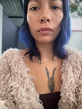 Snapshot of Namii_cute chatting on February 2026 11:35:02 AM Namii cute online show from February 2026 11:35:02 AM