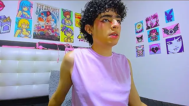 Snapshot of LuanRush_ chatting on March 2026 02:07:01 AM LuanRush online show from March 2026 02:07:01 AM