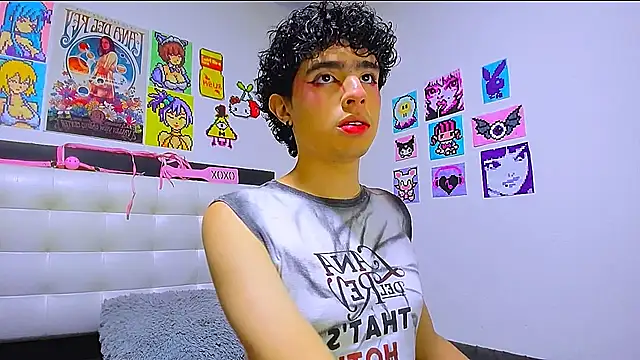 Snapshot of LuanRush_ chatting on March 2026 02:40:01 AM LuanRush online show from March 2026 02:40:01 AM