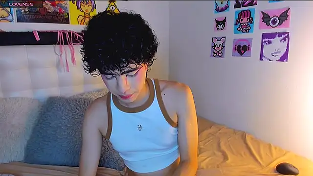 Snapshot of LuanRush_ chatting on March 2026 07:25:01 PM LuanRush online show from March 2026 07:25:01 PM