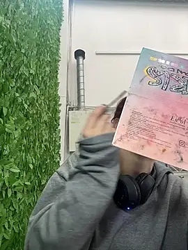 elodie rouge online show from March 2026 12:20:01 PM