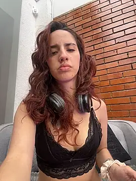 elodie rouge online show from July 2026 03:54:02 PM