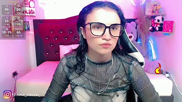 Snapshot of AriaDark chatting on May 2026 09:10:02 PM AriaDark online show from May 2026 09:10:02 PM
