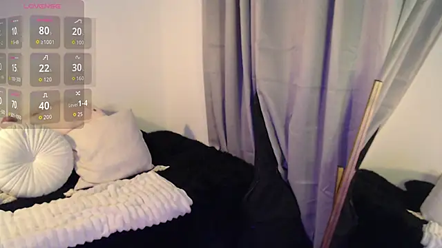 Snapshot of Mia_Volkova_ chatting on February 2026 11:25:01 PM Mia Volkova online show from February 2026 11:25:01 PM