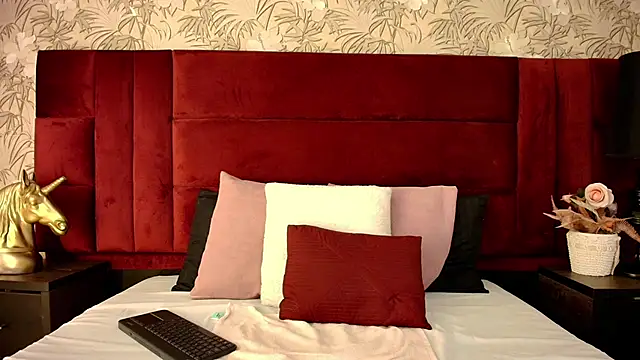 Snapshot of nela_moretti chatting on February 2026 03:39:02 PM nela moretti online show from February 2026 03:39:02 PM