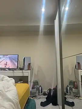 Snapshot of Brownadam111 chatting on February 2026 01:48:01 AM Brownadam111 online show from February 2026 01:48:01 AM