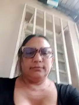 Snapshot of mariacarlota chatting on April 2026 08:04:01 PM mariacarlota online show from April 2026 08:04:01 PM