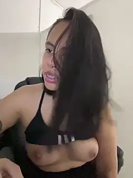 CarolinaRaven online show from May 2026 08:51:01 PM