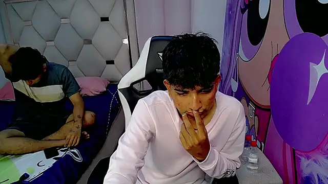 Maxwell boys online show from February 2026 03:32:02 AM