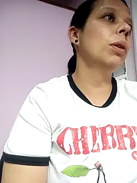 Snapshot of RossyAlvarez chatting on March 2026 01:27:02 AM RossyAlvarez online show from March 2026 01:27:02 AM