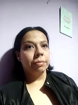 Snapshot of RossyAlvarez chatting on March 2026 03:17:01 AM RossyAlvarez online show from March 2026 03:17:01 AM