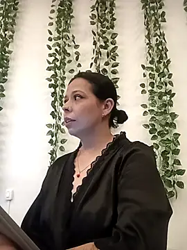 RossyAlvarez online show from July 2026 03:33:02 AM