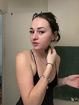 Snapshot of claraaaa06 chatting on February 2026 12:34:02 PM claraaaa06 online show from February 2026 12:34:02 PM