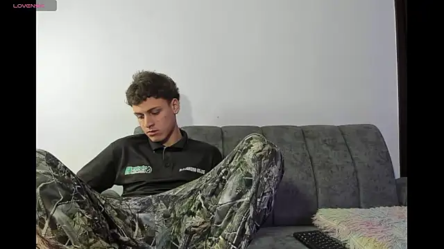 Snapshot of Two_sexboys chatting on February 2026 06:41:02 AM Two sexboys online show from February 2026 06:41:02 AM