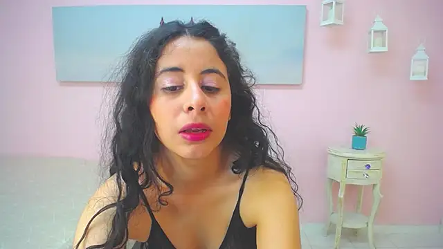 Snapshot of scarlett_clyde chatting on February 2026 12:09:02 PM scarlett clyde online show from February 2026 12:09:02 PM