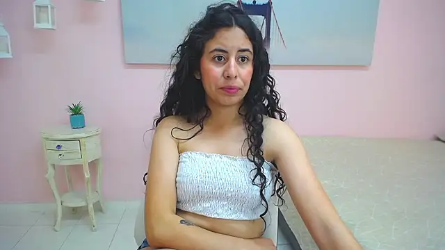 Snapshot of scarlett_clyde chatting on February 2026 01:49:01 PM scarlett clyde online show from February 2026 01:49:01 PM