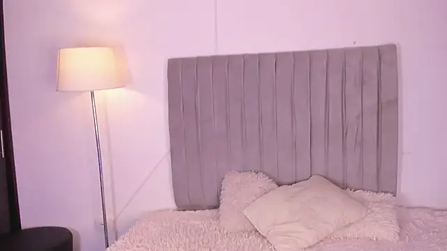 Snapshot of im_charles chatting on February 2026 08:37:02 PM im charles online show from February 2026 08:37:02 PM