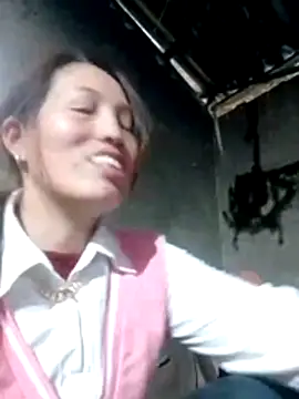 Snapshot of Gummiesu chatting on February 2026 06:22:01 AM Gummiesu online show from February 2026 06:22:01 AM