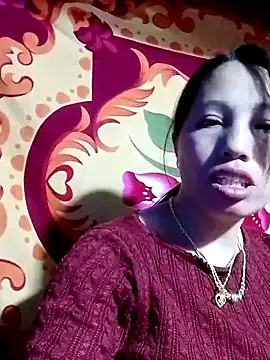 Snapshot of Gummiesu chatting on February 2026 07:42:02 PM Gummiesu online show from February 2026 07:42:02 PM