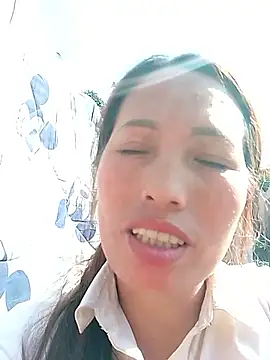 Snapshot of Gummiesu chatting on February 2026 07:02:01 AM Gummiesu online show from February 2026 07:02:01 AM