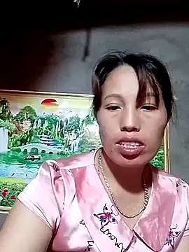 Gummiesu online show from May 2026 08:17:02 PM