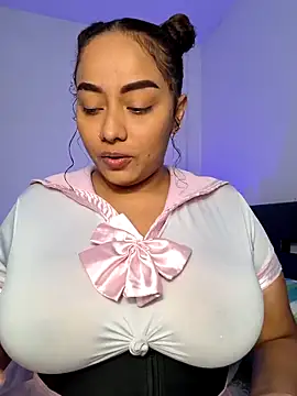Snapshot of curly_girl_31 chatting on May 2026 08:06:02 PM curly girl 31 online show from May 2026 08:06:02 PM